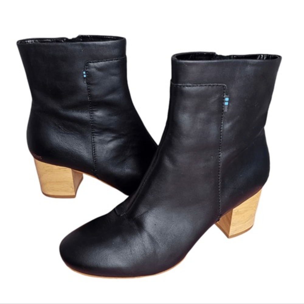 Toms Black Leather Evie Booties Wood Heel‎ Size 6
